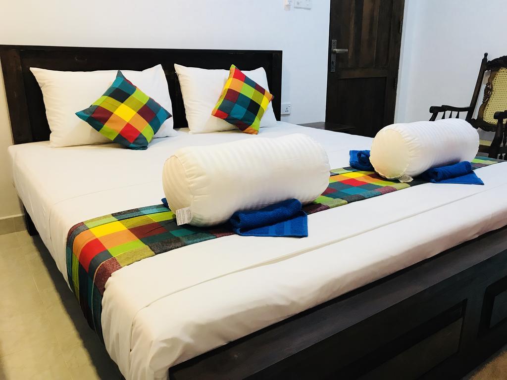Pearl House Resort Anuradhapura Bagian luar foto