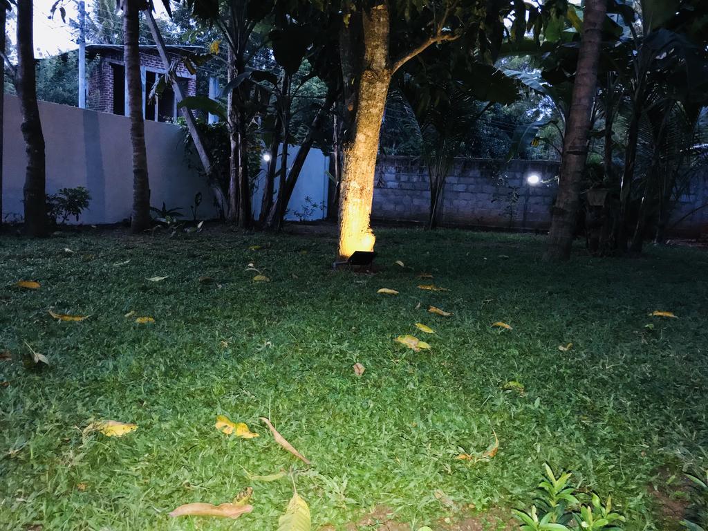 Pearl House Resort Anuradhapura Bagian luar foto