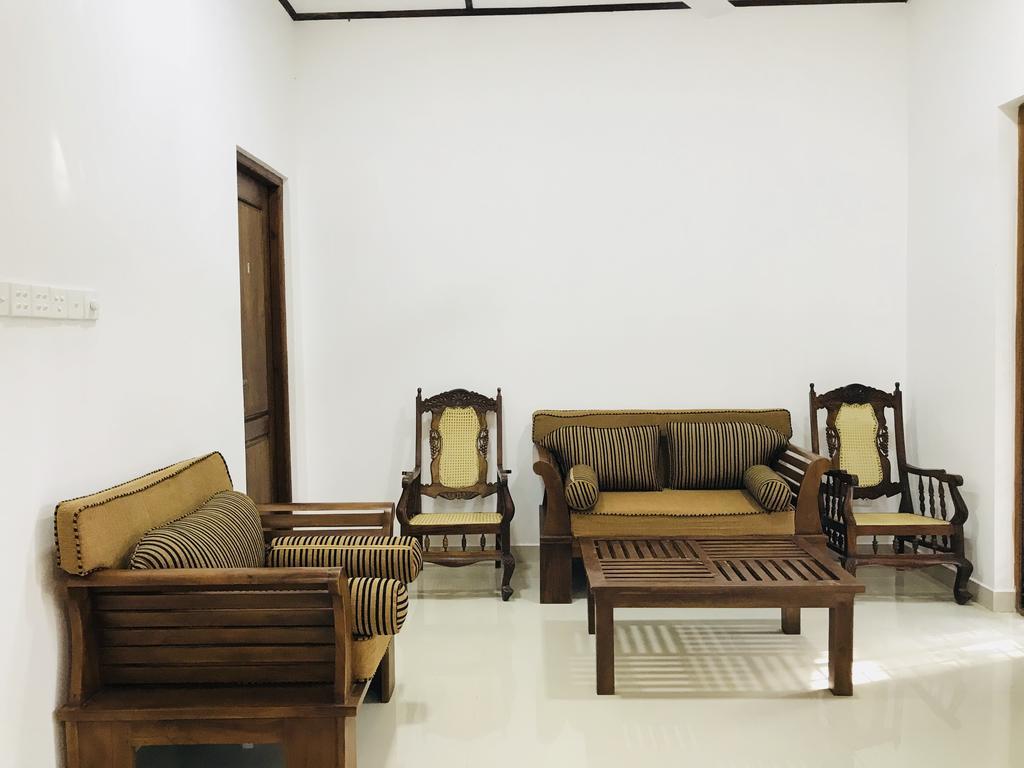 Pearl House Resort Anuradhapura Bagian luar foto